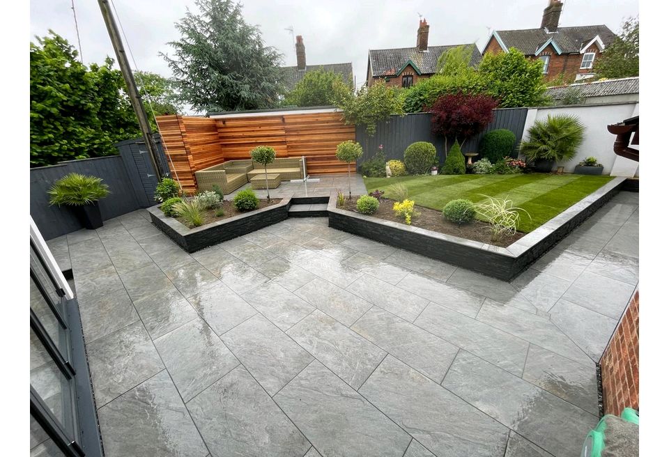 Stepped Rear Garden, Bungay - Stepped Rear Garden Design - New lawn and planting borders